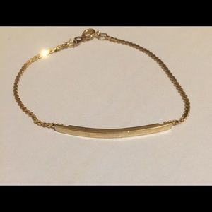 Simple gold bracelet